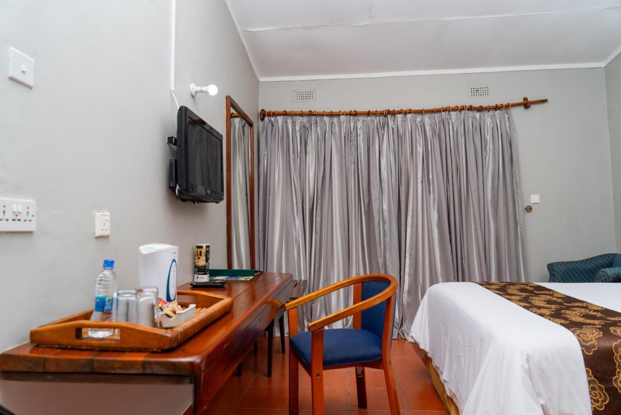 Sunbird Chintheche Hotel Nkhata Bay Exterior photo